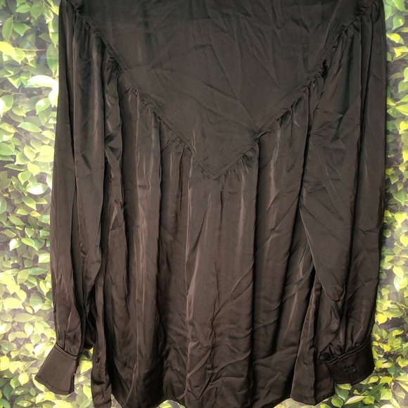 VENUS Black Button-Up Blouse - Picture 12 of 15